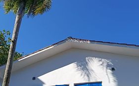 Casa Pé na Areia Cantão do Bora Bora - Manaaki Surf Hostel